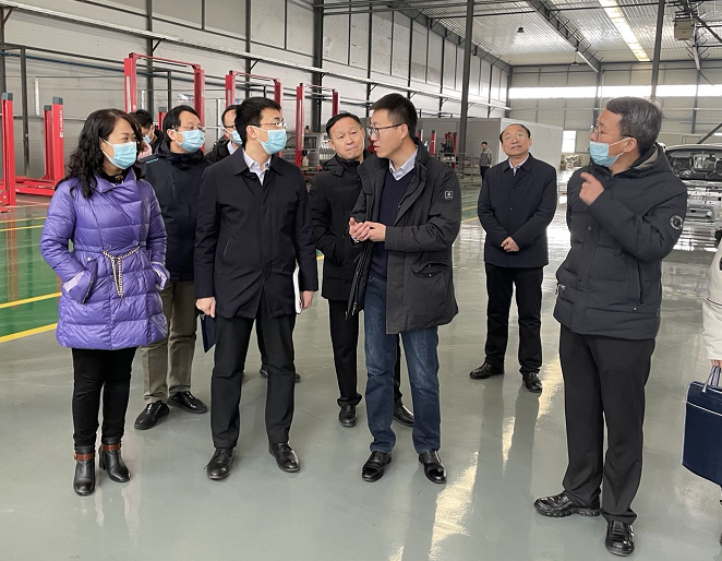 【工作动态】省工信厅入企服务组走进凯时KB88汽车