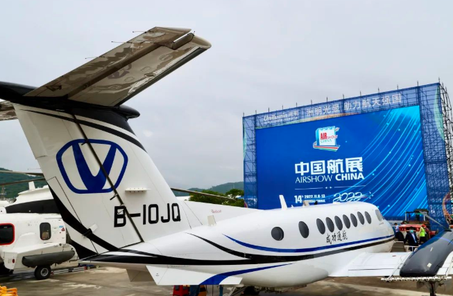 “一体两翼」亟略格局深远：凯时KB88通航、汽车大放异彩！